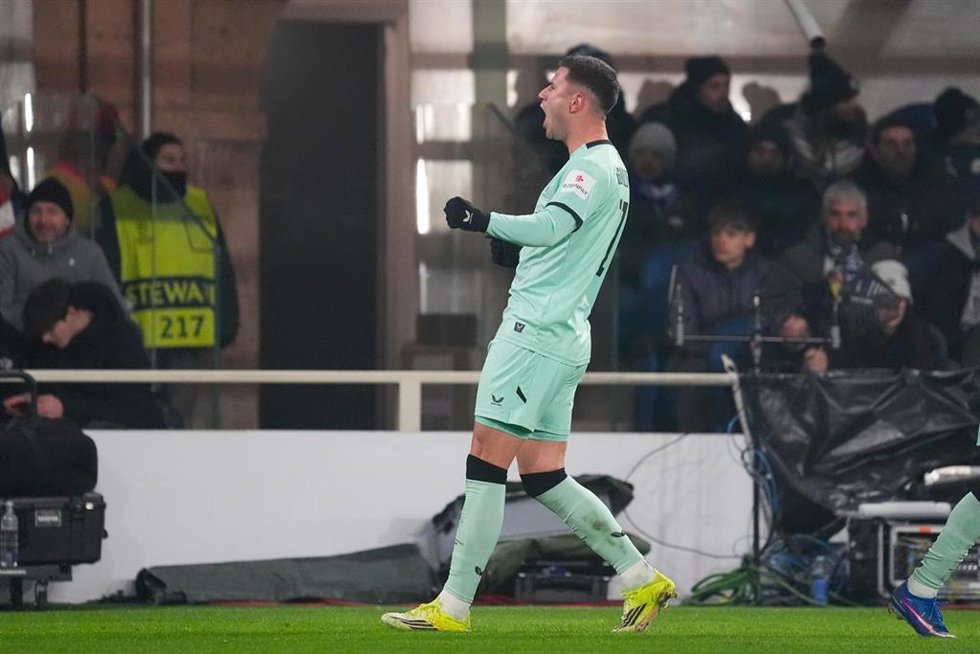 El jugador del Athletic Club Gorka Guruzeta celebrando un gol ante la Atalanta.