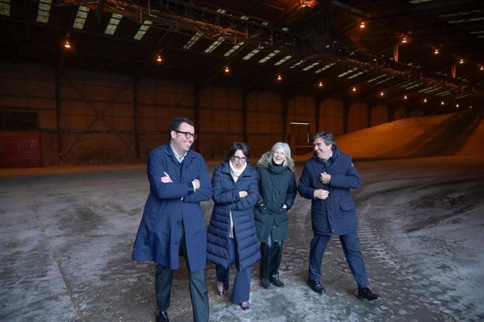 La conselleira de Economía e Industria, María Jesús Lorenzana, visita Galigrain