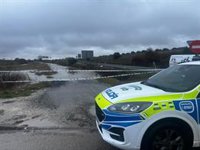 Cortes de caminos en Arahal (Sevilla) ante el riesgo de desbordamiento del Guadaíra y sus afluentes