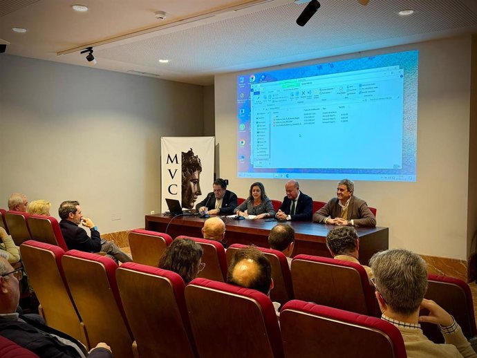 La consejera de Sostenibilidad y Medio Ambiente de la Junta de Andalucía, Catalina García, ha inaugurado este martes en Antequera (Málaga) el Ciclo andaluz 'Foros de Caza'.