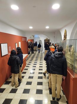 Visita de alumnos del Colegio Divina Pastora de Córdoba.