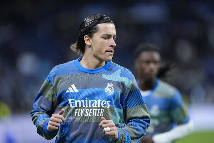 Alvaro Carreras of Real Madrid CF warms up during the Spanish League, LaLiga EA Sports, football match played between Real Madrid and Real Betis Balompie at Berabeu stadium on January 04, 2026, in Madrid, Spain.