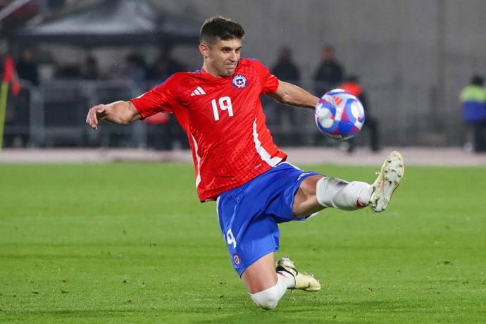 Futbol, Chile vs Brasil. Primera rueda, clasificatorias al Mundial 2026. El jugador de la seleccion chilena Benjamin Kuscevic  es fotografiado durante el partido de la primera rueda de las eliminatorias al mundial de 2026 contra Brasil disputado en el