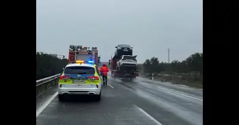 Restricciones en la A-92 tras la caída de un cable a la altura de Arahal (Sevilla) , donde hay dos arroyos desbordados