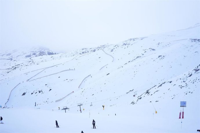 Estación de esquí de Sierra Nevada. A 09 de enero de 2026, en Monachil, (Granada, Andalucía). 