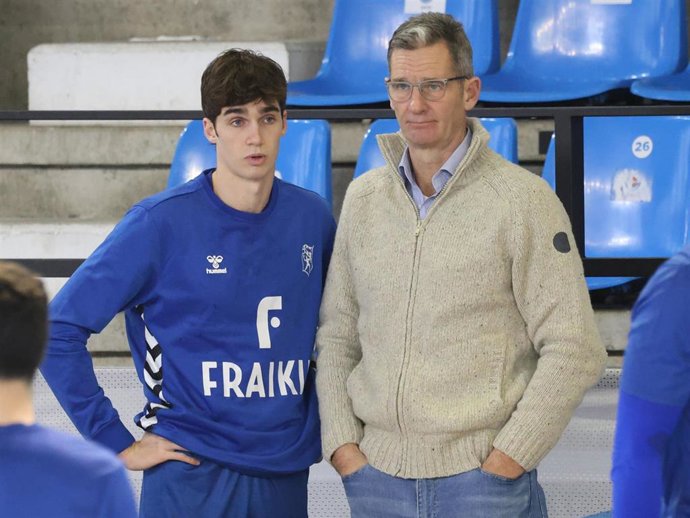 Archivo - Pablo Urdangarín Y Su Padre, Iñaki Urdangarín, En Una Imagen De Archivo