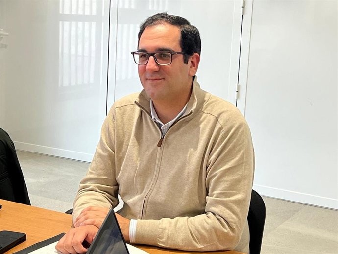 El portavoz del PP en la Diputación de Sevilla, Martín Torres.