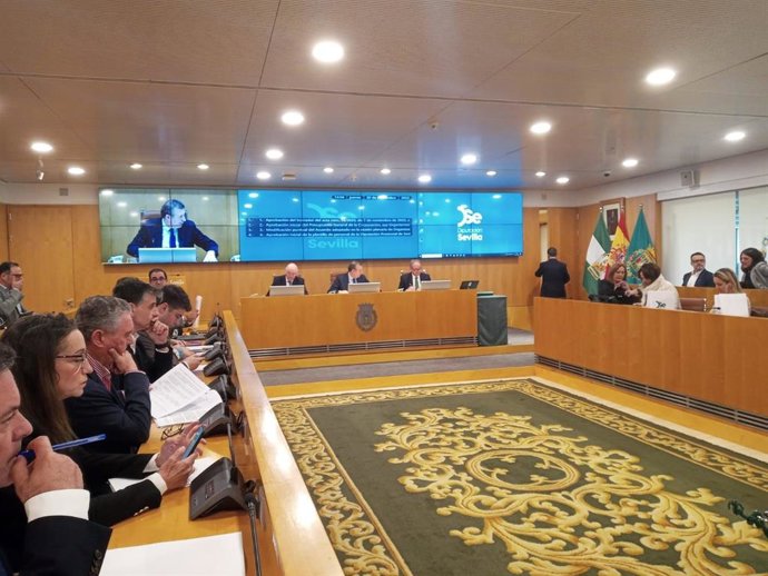 Archivo - Pleno extraordinario para la aprobación inicial del Presupuesto de la Diputación como imagen de recurso.