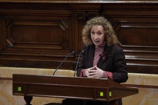 La portavoz de ERC en el Parlament, Ester Capella, en el pleno del Parlament