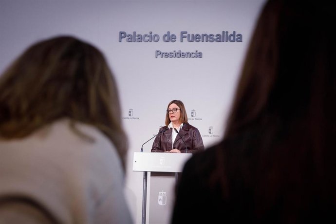 La consejera Portavoz del Gobierno regional, Esther Padilla, comparece en rueda de prensa para dar cuenta de los asuntos tratados en el Consejo de Gobierno.