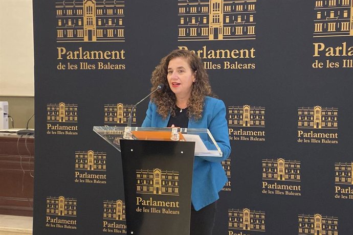 Archivo - La portavoz parlamentaria del PSIB, Pilar Costa.