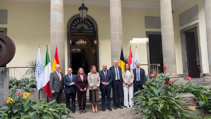 Miembros de la Conferencia de Asambleas Legislativas Regionales de Europa (CALRE)