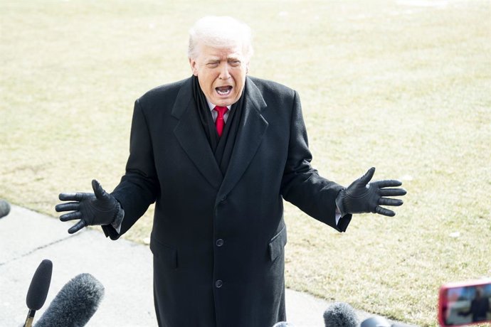 January 27, 2026, Washington, District Of Columbia, USA: President DONALD TRUMP talking with reporters as he leaves the White House in Washington, D.C.