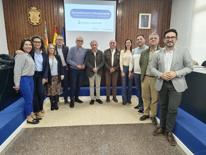 El comissionat per a la Recuperació es reuneix amb alcaldes de l'Horta Sud de cara a la convocatòria de la comissió mixta