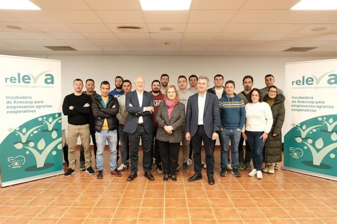 ANECOOP LANZA EL PROGRAMA RELEVA DIRIGIDO A JÓVENES AGRICULTORES COOPERATIVISTAS