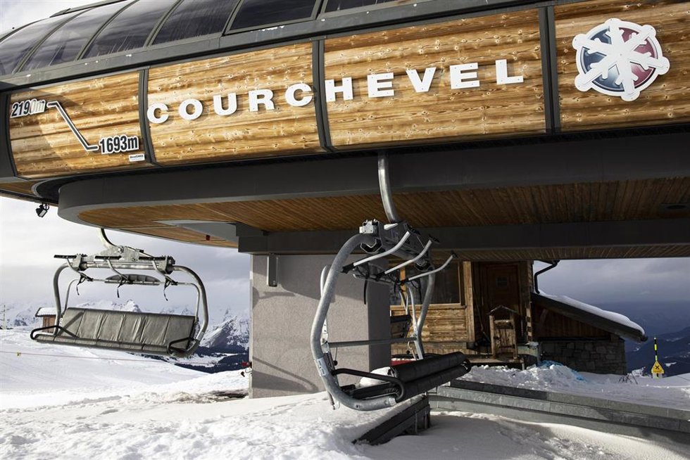 Archivo - La conocida estación de ski de Courchevel, en los Alpes franceses. 