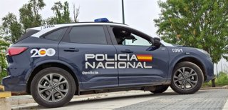 Archivo - Sucesos.- Detenidos dos empresarios por contratar trabajadores "irregulares" y no darlos de alta en Valladolid