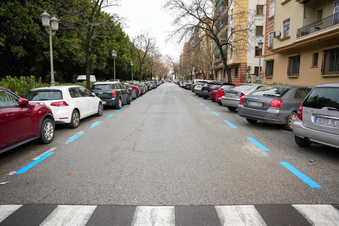 Nuevas vías señalizadas como 'zona azul' en Sevilla