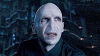 Ralph Fiennes insinúa quién interpretará a Lord Voldemort en la serie de Harry Potter