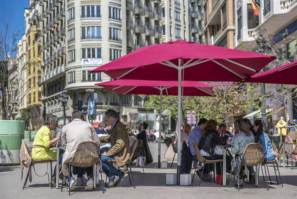 Archivo - Hostelería  #PorElClima acompaña a los negocios hosteleros en su hoja de ruta hacia la descarbonización de su actividad