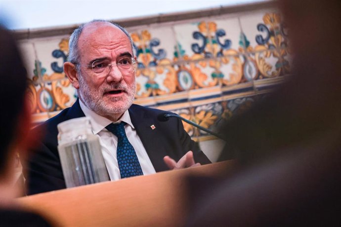 El conseller de Unión Europea y Acción Exterior de la Generalitat, Jaume Duch, en la inauguración de la clase magistral 'Trans/fronteras y diálogo de las disciplinas'