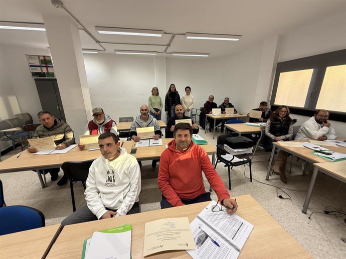 Alumnos del curso 'Aplicador de productos Fitosanitarios nivel básico' de Palos de la Frontera.