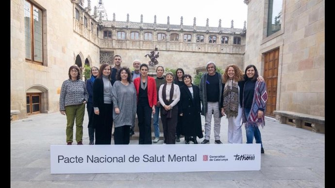 El grupo de trabajo que pilotará el seguimiento de las acciones enmarcadas dentro del Pacto Nacional de Salud Mental de Catalunya