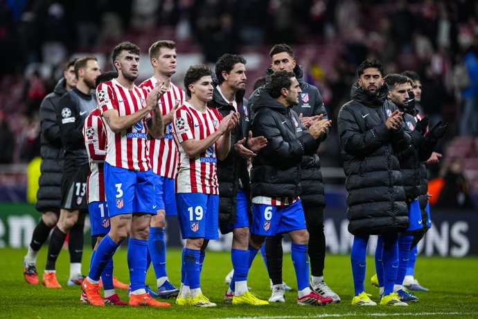 Players of Atletico de Madrid greets its supporters during the UEFA Champions League 2025/26 League Phase MD8 match between Atletico de Madrid and FK Bodo/Glimt at Riyadh Air Metropolitano stadium on January 28, 2026 in Madrid, Spain.