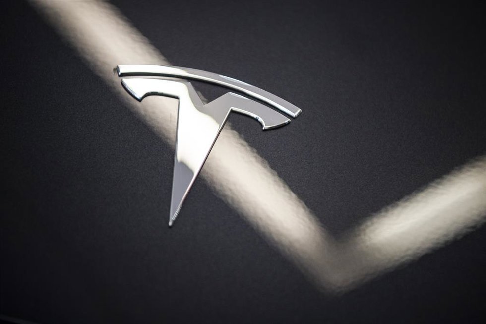 Archivo - Logo de Tesla