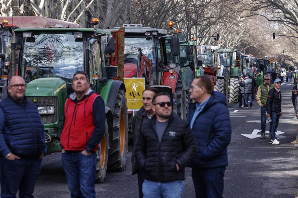 Una nueva tractorada recorre Valncia en un "grito unitario" contra Mercosur