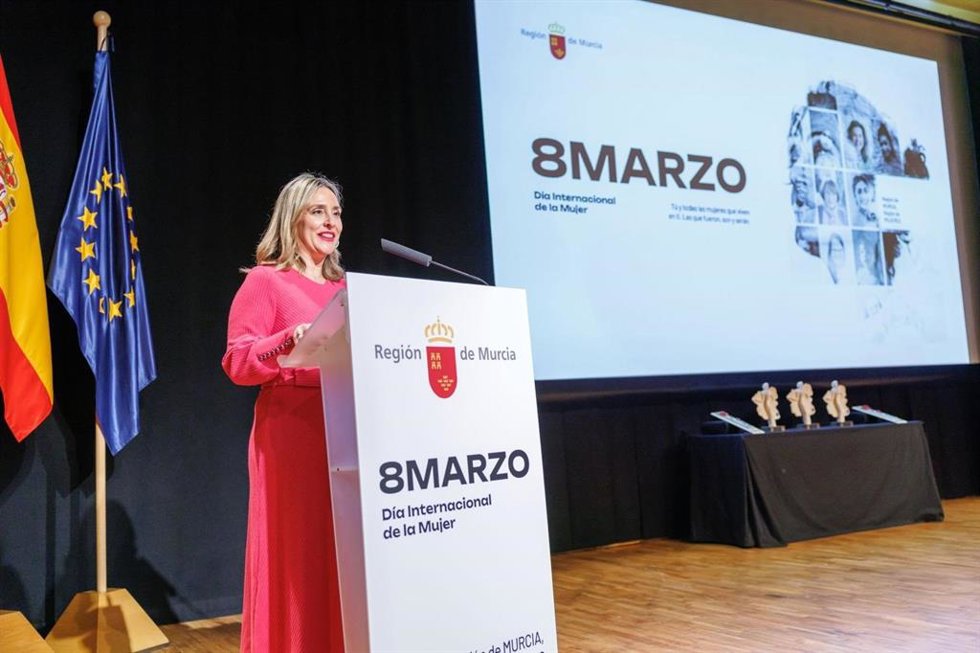 La consejera de Política Social, Familias e Igualdad, Conchita Ruiz, durante la entrega de los Premios 8 de Marzo el pasado año
