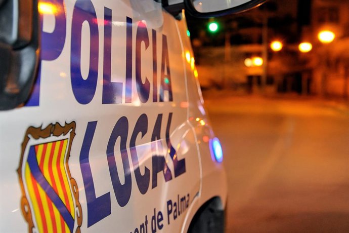 Vehículo de la Policía Local de Palma.
