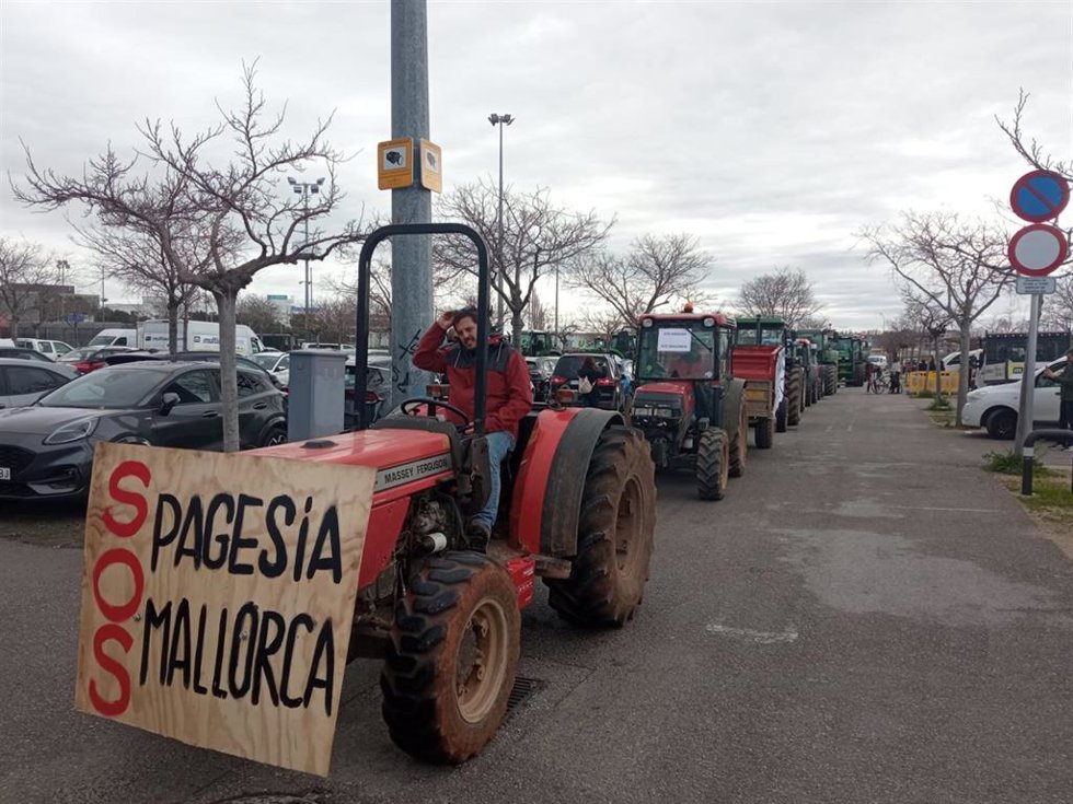 Tractorada en Palma contra la nueva PAC y el acuerdo UE-Mercosur
