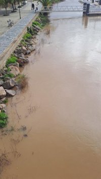 Sanlúcar de Guadiana (Huelva) advierte de la crecida del río por descarga de la presa de Alqueva