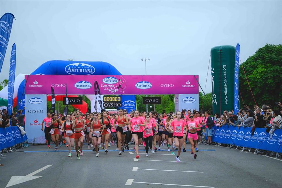 Archivo - Imagen de una Carrera de la Mujer Central Lechera Asturiana