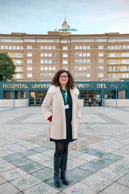 La técnica de Gestión Documental, Biblioteca y Archivo del Servicio Andaluz de Salud y profesional de Formación en el Hospital Universitario Virgen del Rocío (HUVR), Laura Muñoz González