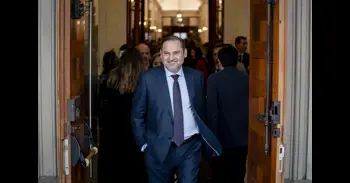 Ábalos opta por la jubilación ante las dudas de poder cobrar indemnización del Congreso