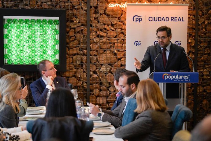 El presidente del PP de C-LM, Paco Núñez.