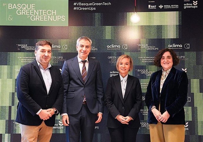 Josu Bilbao, Asier Ochoa de Eribe, Ainara Basurko y Olga Martín