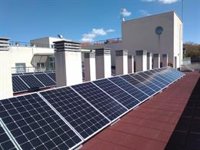 El autoconsumo fotovoltaico supera los 9 GW instalados en España, pero constata en 2025 su ralentización