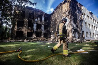 Archivo - La universidad de Sumi tras un ataque el pasado mes de agosto,