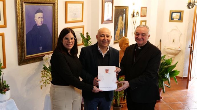 Firma del convenio de colaboración entre Diputación de Almería, Ayuntamiento de Huércal-Overa y Obispado de Almería para el acto de beatificación del Cura Valera.