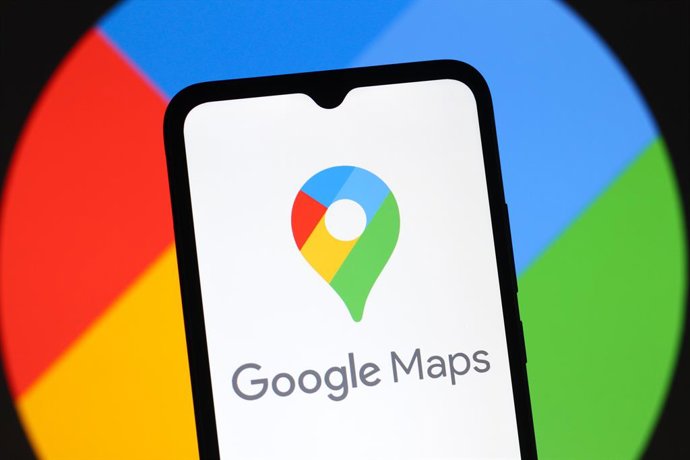 Archivo - February 2, 2025, Canada: In this photo illustration, the Google Maps logo is seen displayed on a smartphone screen