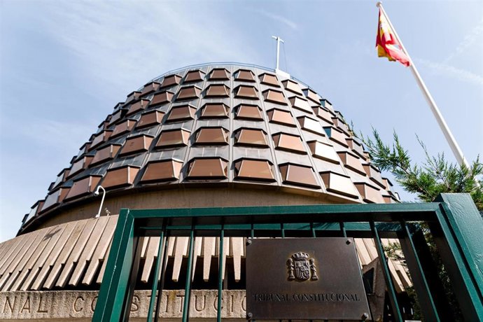 Archivo - Exterior del Tribunal Constitucional.