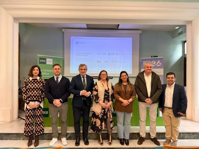 Representantes institucionales y de las entidades organizadoras, durante la celebración en la UNED de la cuarta edición de Epiforward.