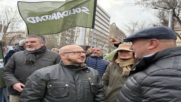 Francisco José Alcaraz (c) en  la protesta desarrollada en Jaén contra el acuerdo UE-Mercosur.