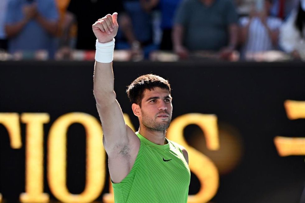 El tenista español Carlos Alcaraz celebra una victoria en el Abierto de Australia 2026
