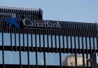 CaixaBank se dispara un 4,6% tras lograr beneficio récord de 5.891 millones y subir un 15% dividendo