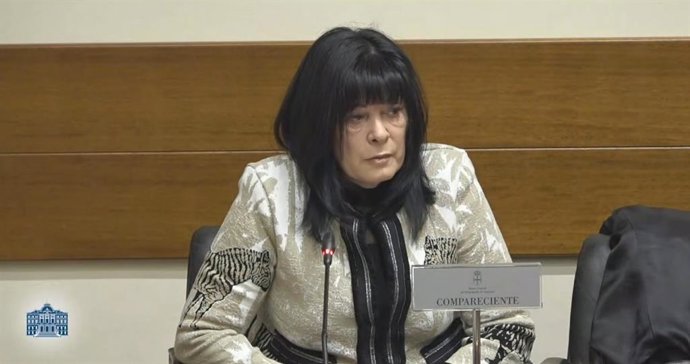 La administradora única de la empresa Combayl, Ana María Rodríguez, este viernes en la Junta General del Principado.