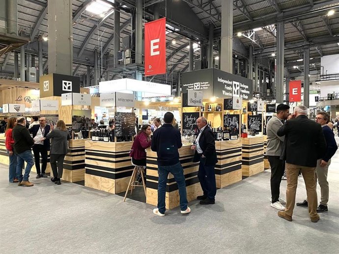Un total de 42 bodegas de Rioja participan con Bodegas Familiares en 'Barcelona Wine Week'